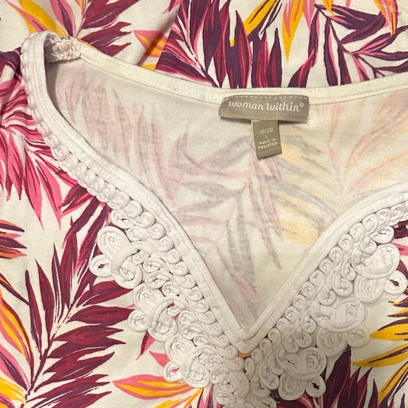 Woman Within Capri Set pit to pit 27” shoulder down 26” Capris have pockets - Picture 5 of 5